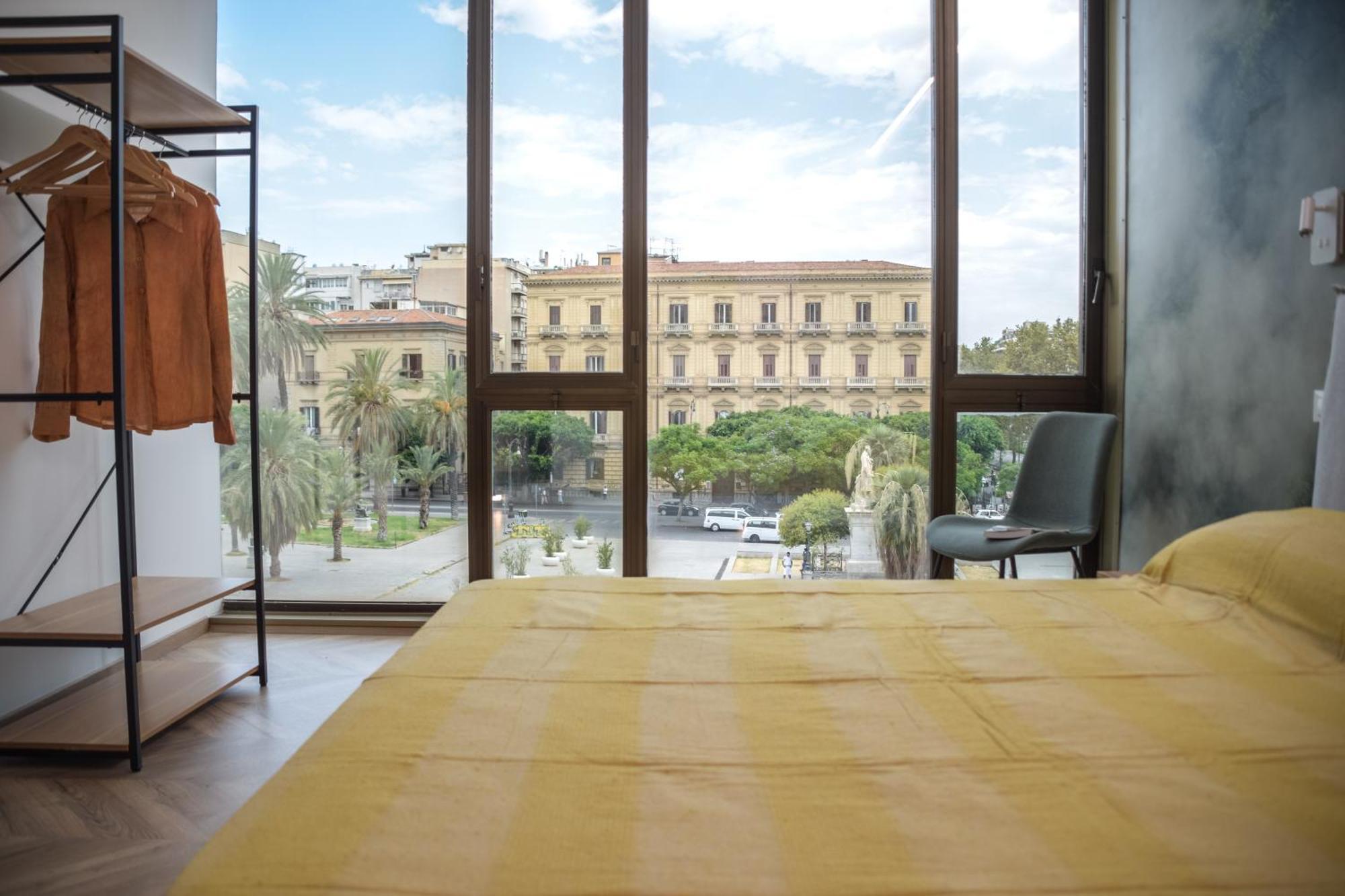Politeama Crystal Rooms Palermo Exterior photo